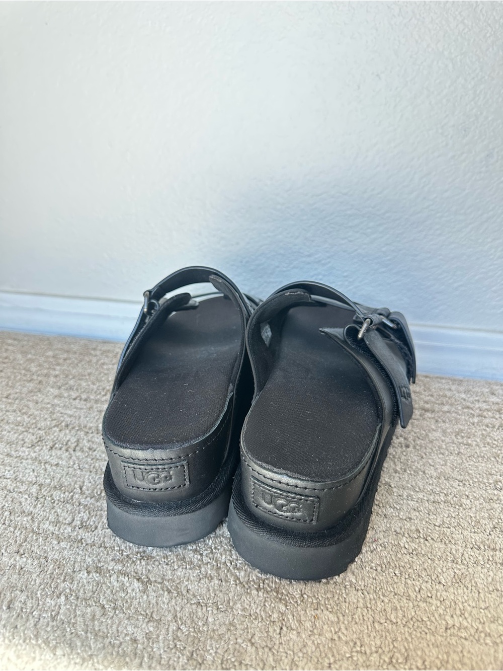 UGG Platform Black Leather Memory Foam Sandals - Picture 3 of 4